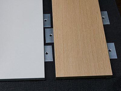 機房彩鋼板墻板與鋼制復(fù)合墻板的區(qū)別